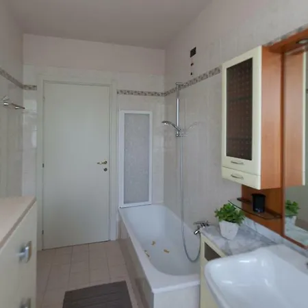 Tricamere In Soave Apartment